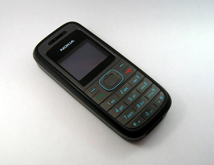 گوشی نوکیا ۱۲۰۸ | حافظه 4 مگابایت ا Nokia 1208 4 MB ( ۱۸ ماه گارانتی شرکتی)